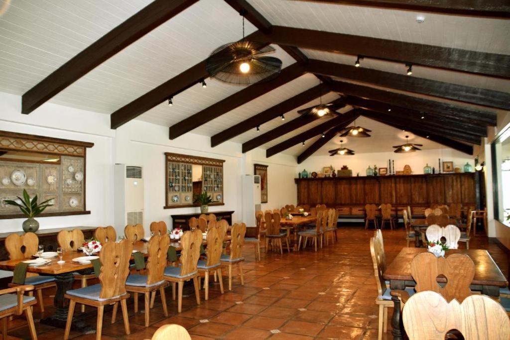 Pura Vida Beach & Dive Resort Dauin Exterior photo